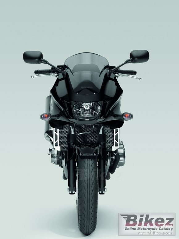 2010 Honda CB1300SA photo